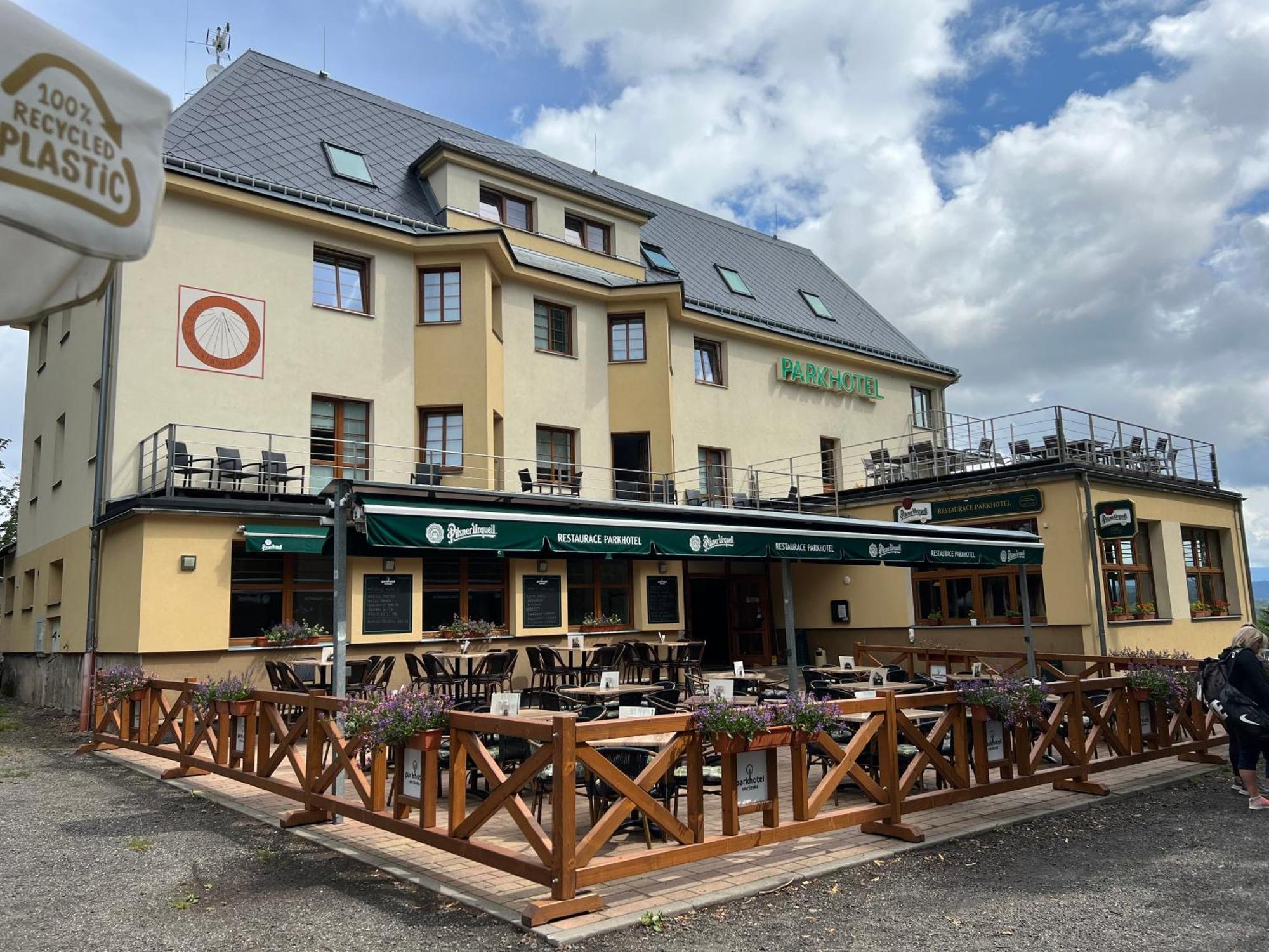 Parkhotel Smrzovka Екстер'єр фото