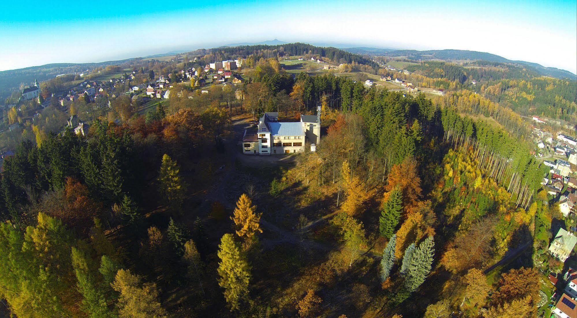 Parkhotel Smrzovka Екстер'єр фото